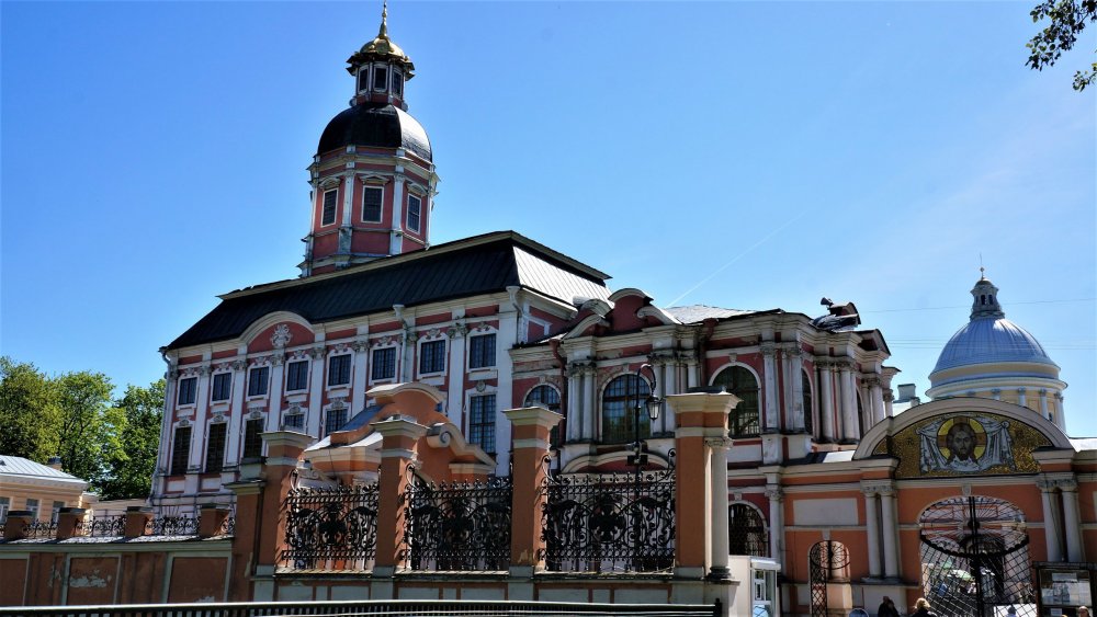 19.05.17_27_СПб_ Невская лавра.JPG