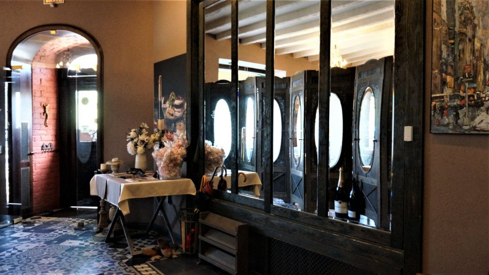 19.05.10_137_СПб_Ресторан Марсельеза.JPG