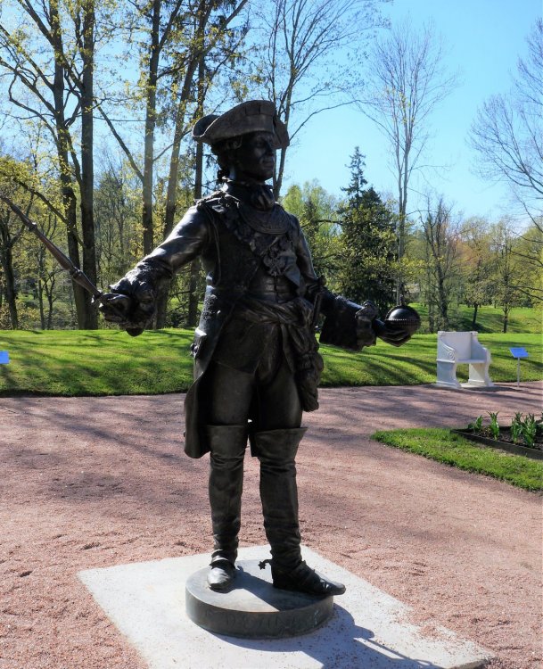 19.05.15_310_ Ораниенбаум_ Дворец Петра III.JPG