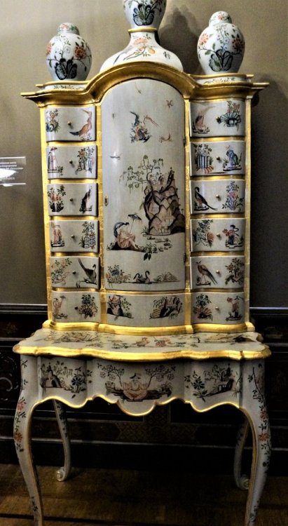 19.05.15_373_ Ораниенбаум_ Дворец Петра III.JPG