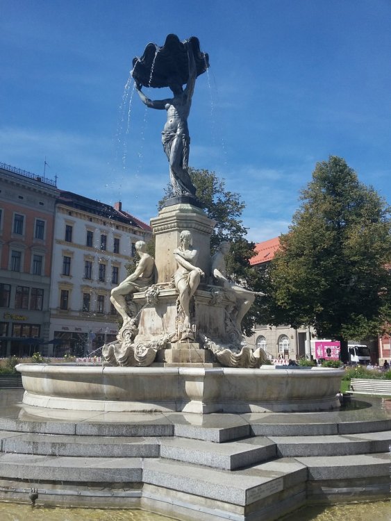 2019-08-30 20.12.05.jpg