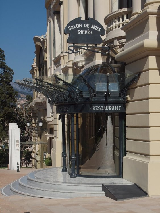 salon jeux 2 (1 of 1).jpg