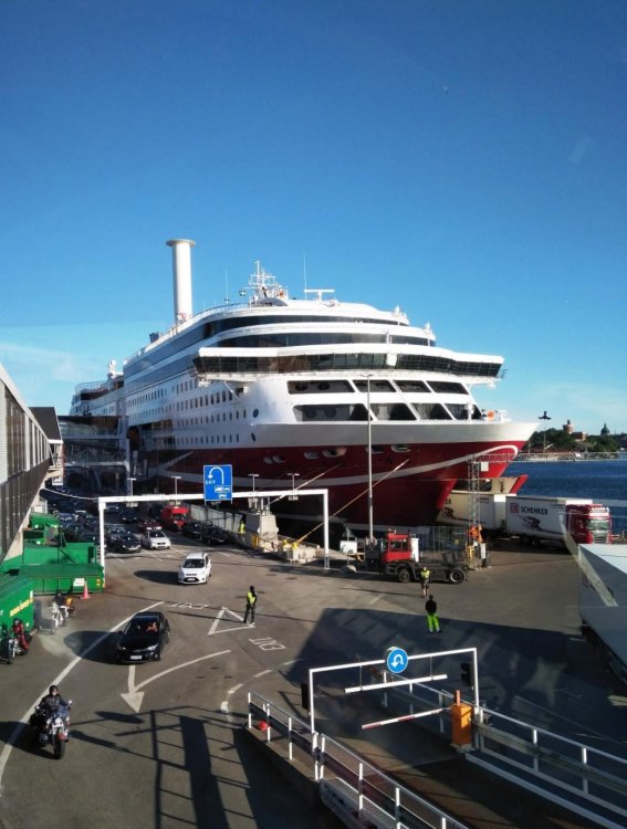 паром в Стокгольм.jpg