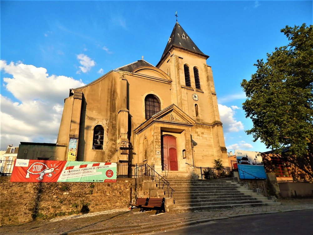 Париж( церковь).jpg