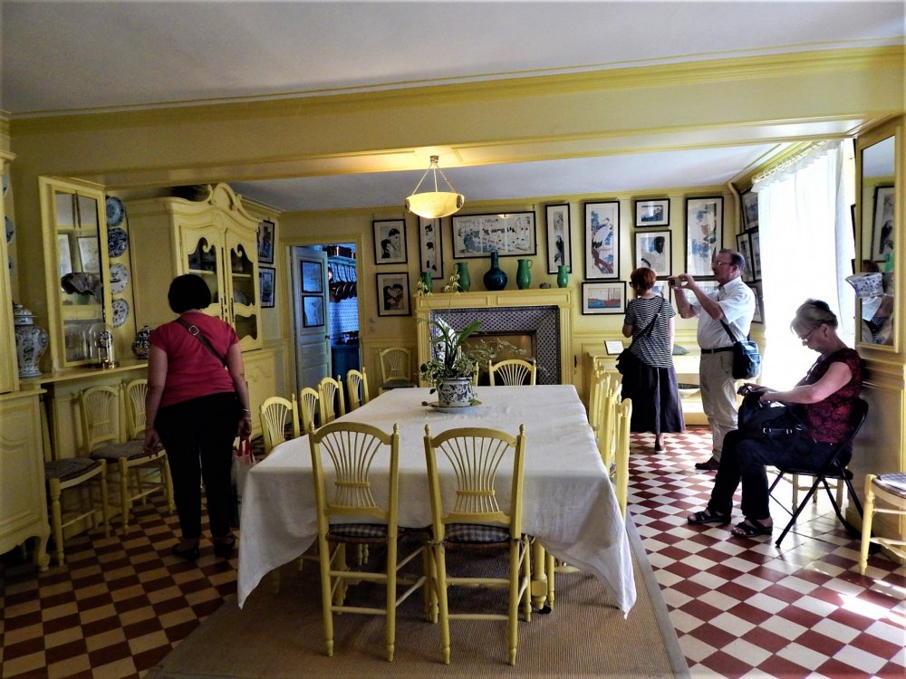 Живерни( столовая).jpg