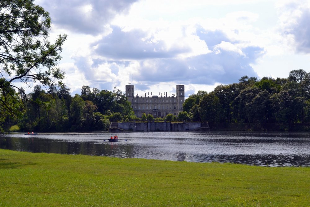 Вид на Гатчинский дворец.JPG