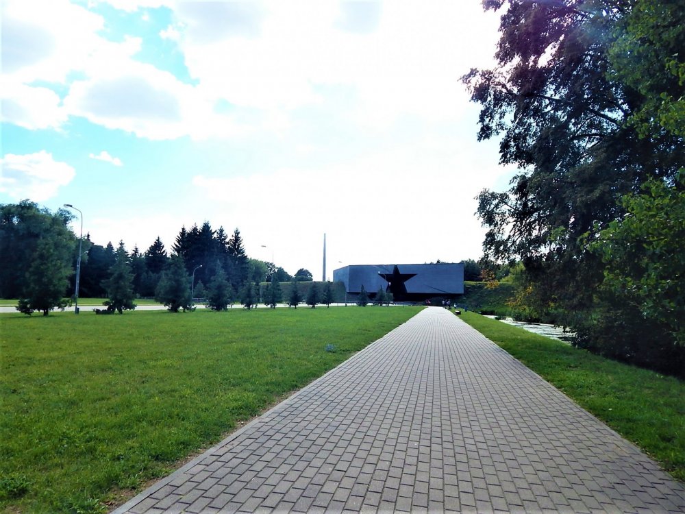 Брест крепость.jpg