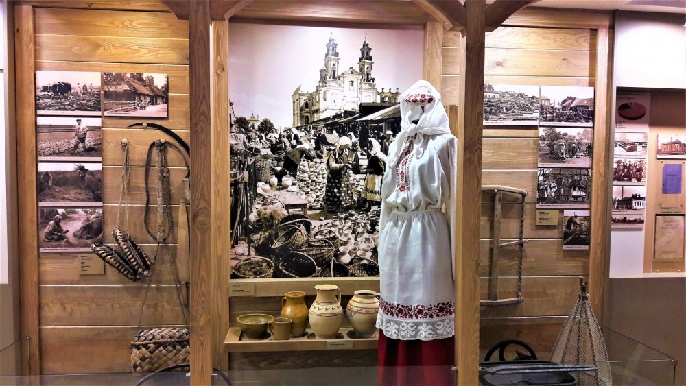 Брест к. музей телефон 6.jpg