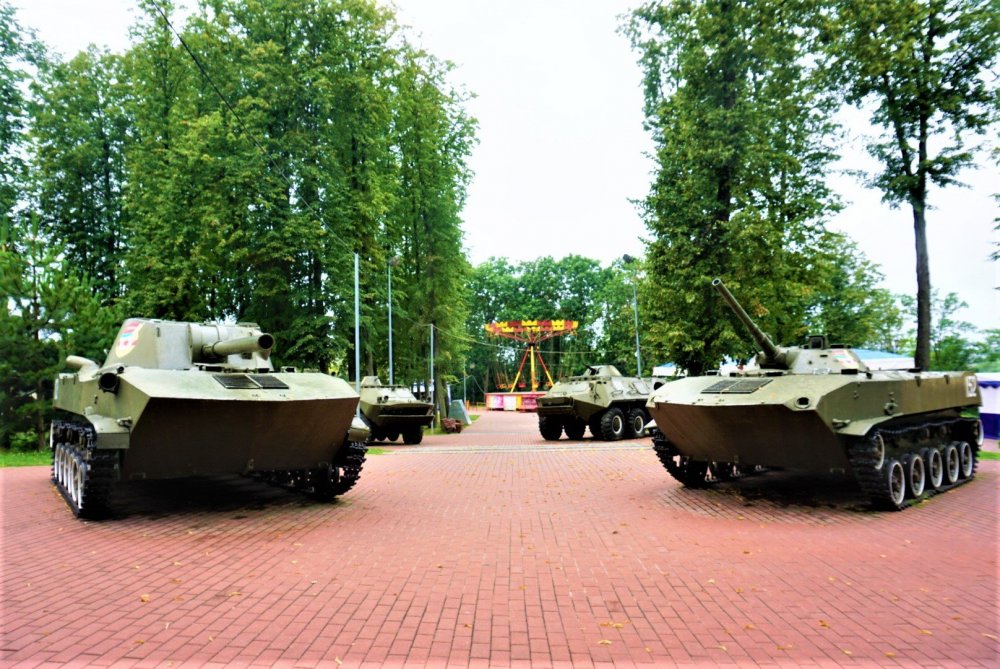 Витебск аллея Славы7.jpg