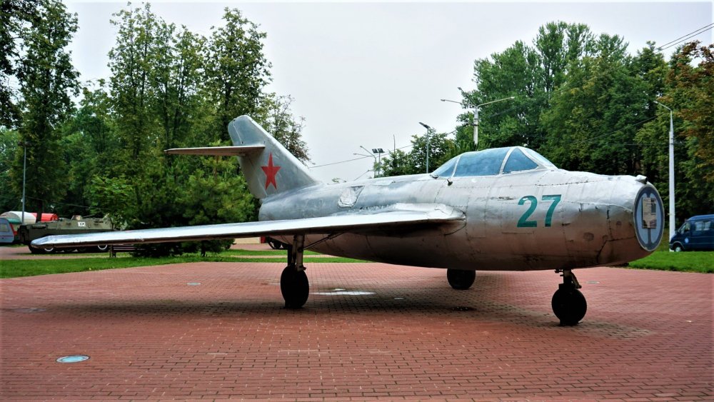 Витебск аллея Славы2.jpg