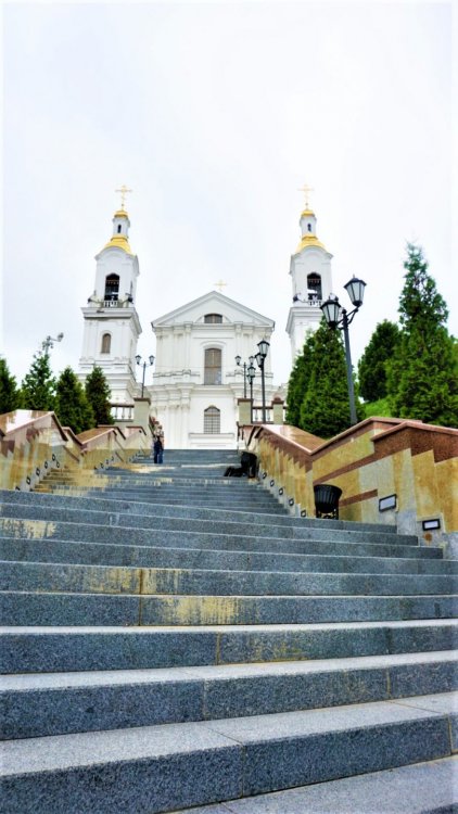 Витебск Успенский собор лестница 2.jpg