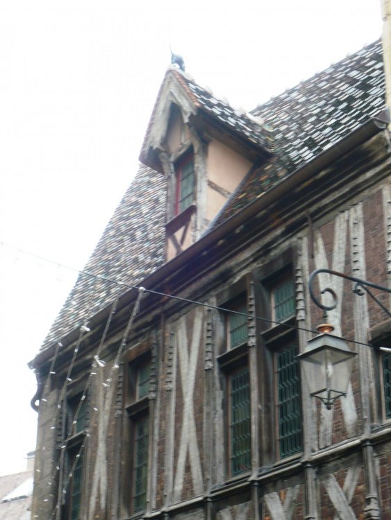 P1100740. Дом купца Гийома Мильера построен еще в 1483 году..JPG