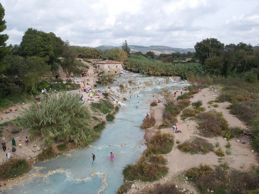 Saturnia_0596.jpg