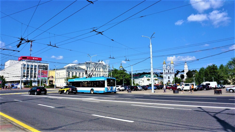 Витебск 3 день площадь Свободы.jpg