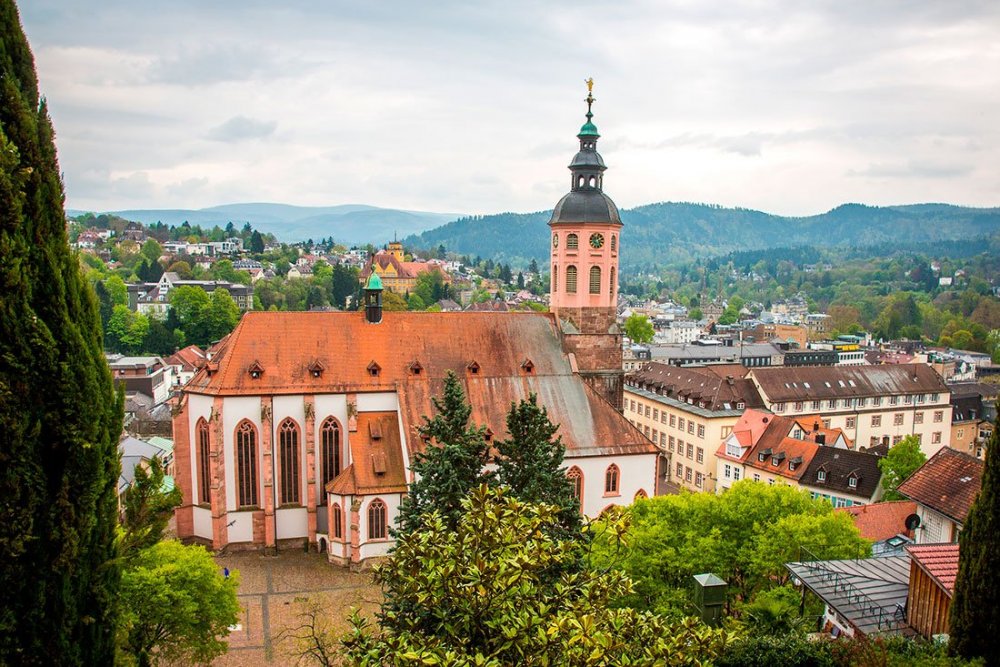 БаденБаден коллегиальная церковь.jpg