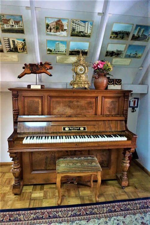 Брест 2 день музей истории пианино1.jpg