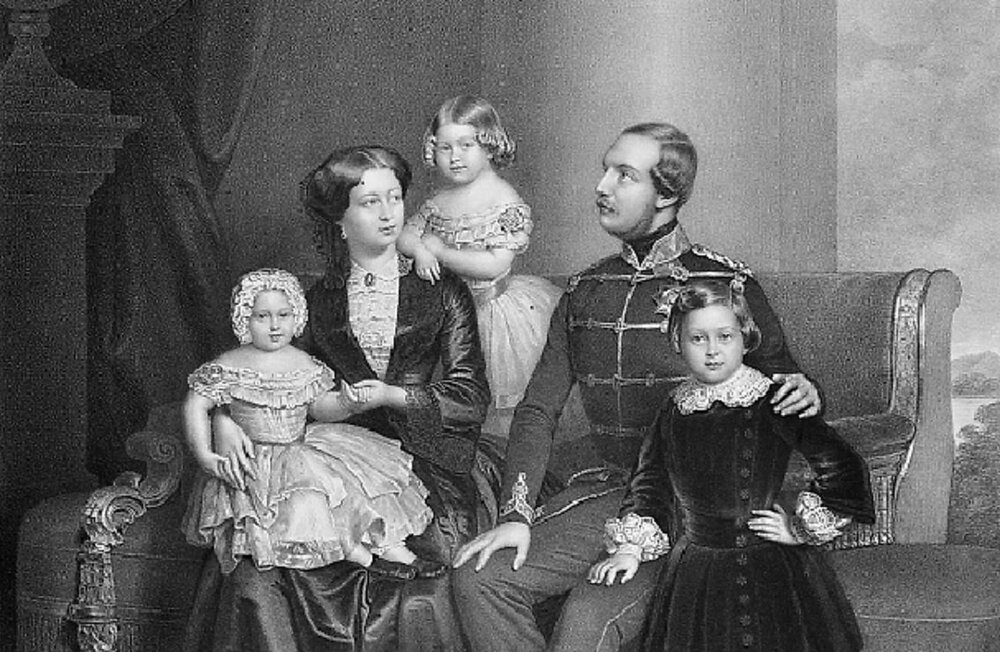 Георг V с женой и детьми.JPG