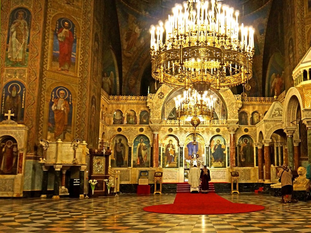 Собор Александра Невского.jpg