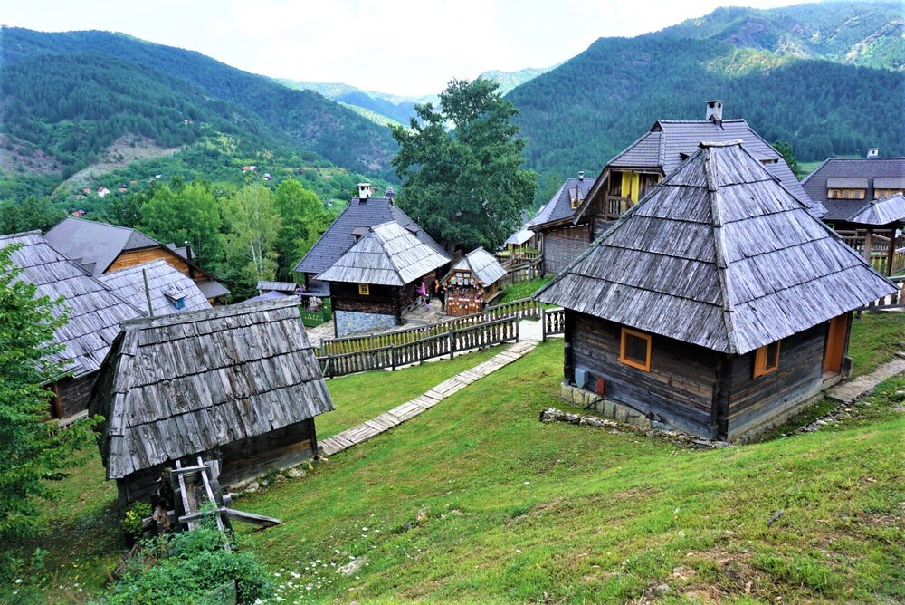 Деревня Кустурицы( фото).jpg