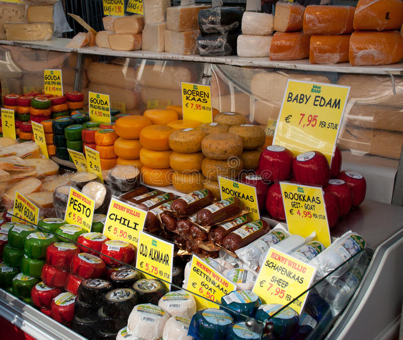 витрина-cuypmarkt-сыра-albert-amsterdam-24331721.jpg