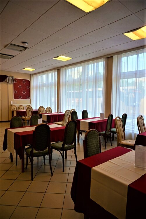 Венгрия отель шведский  стол2.jpg