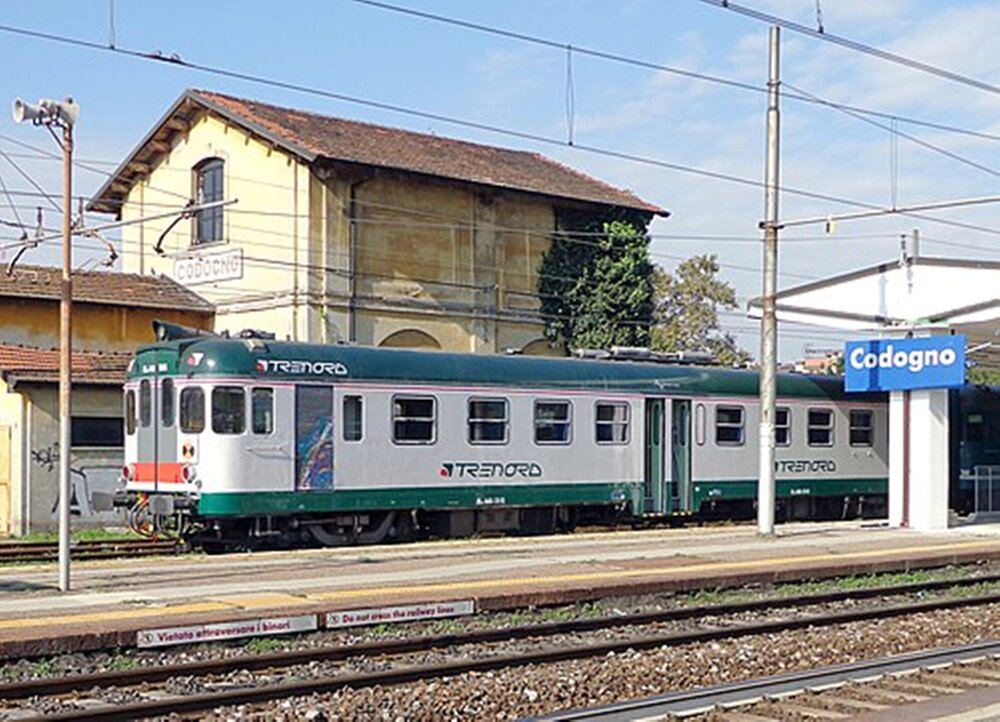 500px-ALn_668_1845_Trenord.JPG