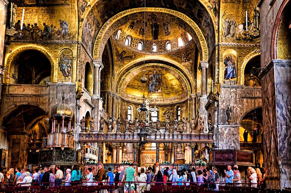 St-Marks-Basilica-Interior-Photo.jpg