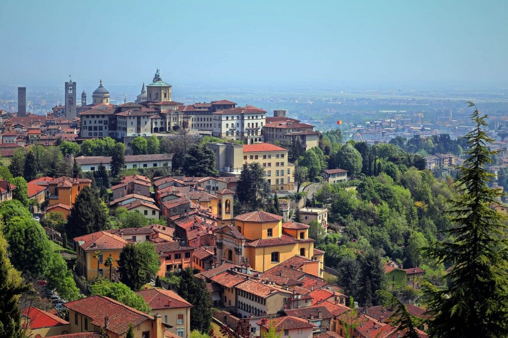 bergamo-italy-shutterstock_389191504.jpg