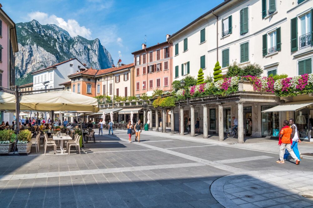 lecco_XX-settembre-elesi-Shutterstock.com_.jpg