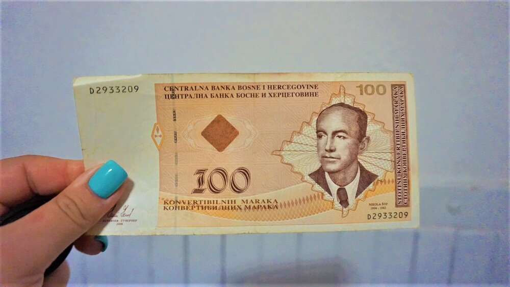 Деньги в отеле 5.jpg