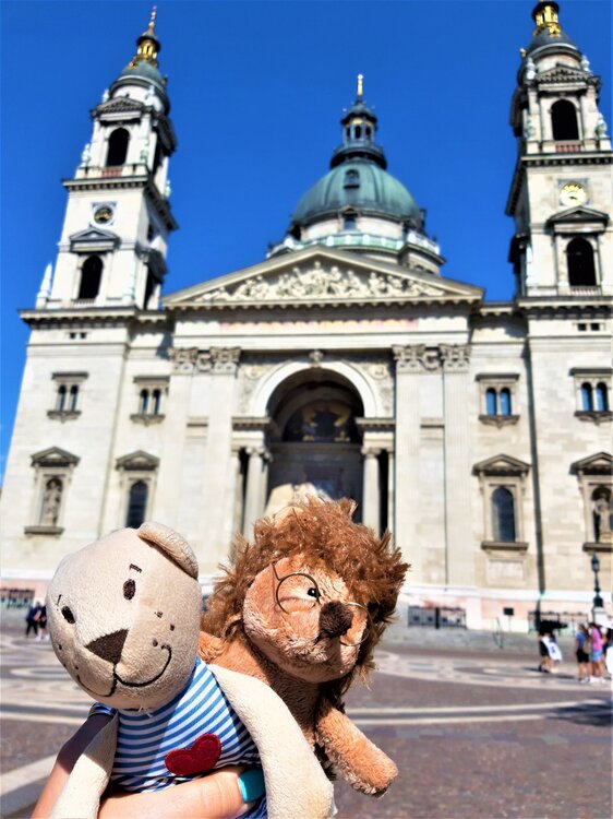 Будапешт Фаблер и ёжик 2019.jpg