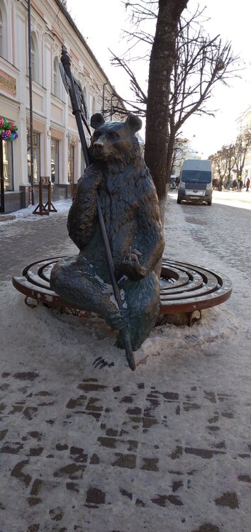 IMG_20210311_162459_1 Мишка на пешеходной улице Кирова.jpg