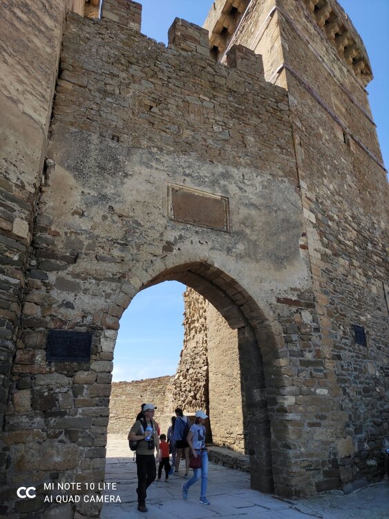 28_Генуэзская крепость_01.jpg