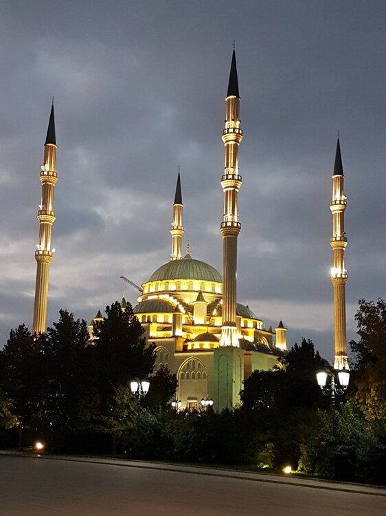 Мечеть Сердце Чечни.jpg