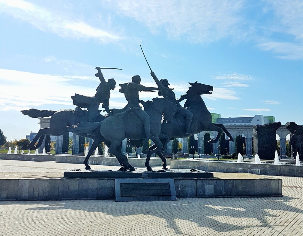 Назрань 9 Башен.jpg