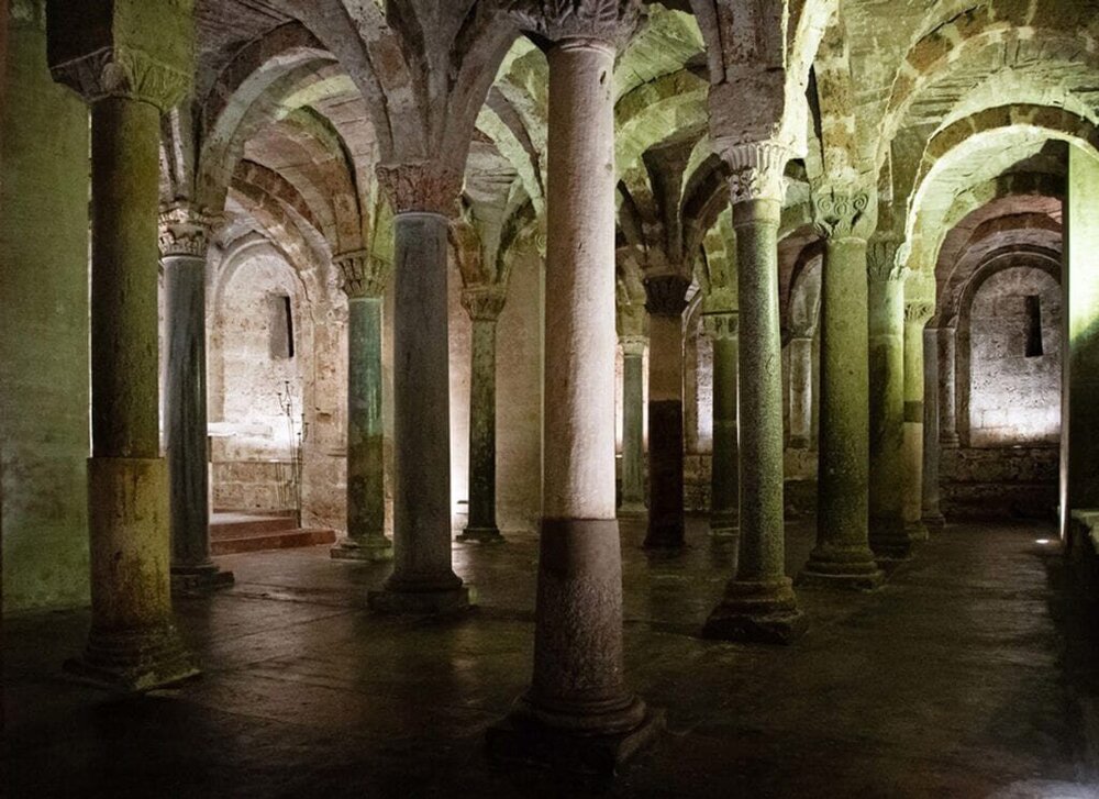 SUTRI-Antica-Cripta-Santa-Maria-Assunta-in-Cielo-1024x745.jpg