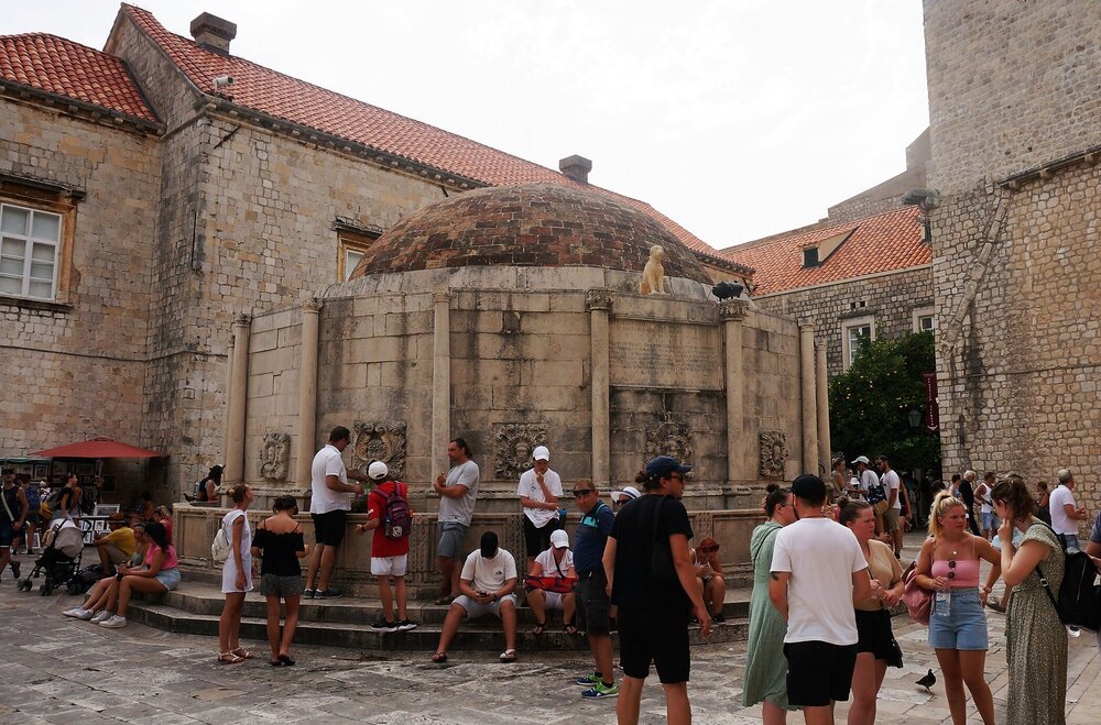 QEzfTPbUCU2EcTexgGNUHDRVV7y5gJrWptC5RRNoi6RPCNw71QfaXfWtFb5xMyu0DmiUljjUkNdxv-gNLFZdtQEQ (2).jpg