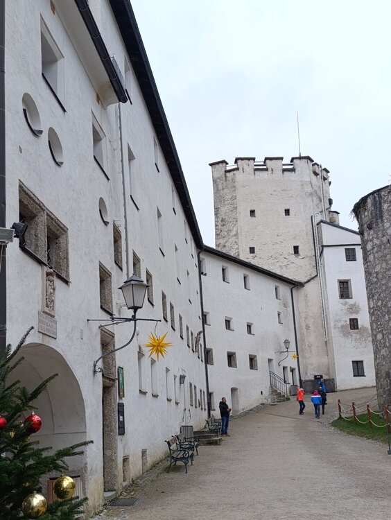 2025-12-07 10-42-18.JPG