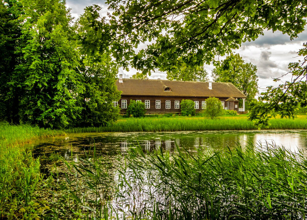 shutterstock_2727159437 — копия-1.jpg