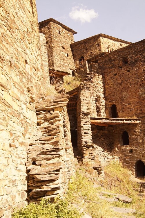 EnuP_tmVzBQ.jpg