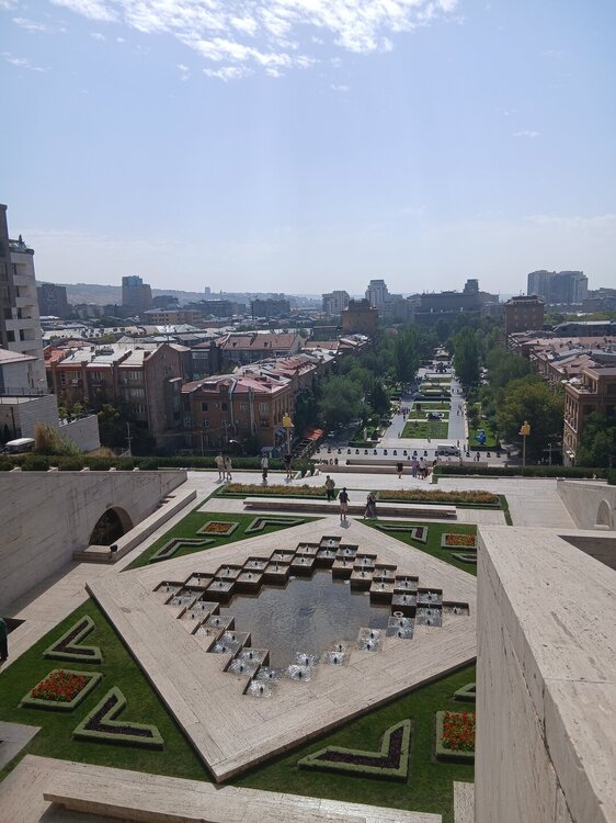 215.jpg