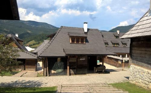 WP_20160818_14_34_38_Pro (2).jpg