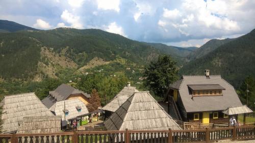 WP_20160818_14_26_18_Pro (2).jpg