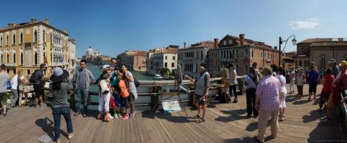 DSC08827 Италия - Венеция, виды с Моста Академии, люди ))).jpg