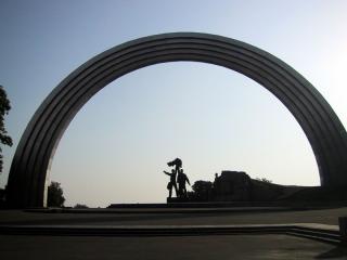 Kiev_raduga_2001_07_09.jpg