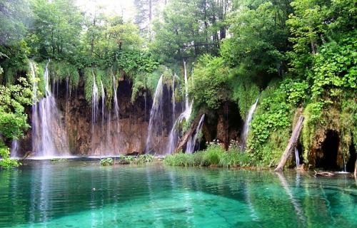 plitvitskie_ozera_khorvatiya_1_.jpg