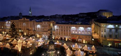 Christkindlmarkt_quer_TVLinz-Roebl.jpg