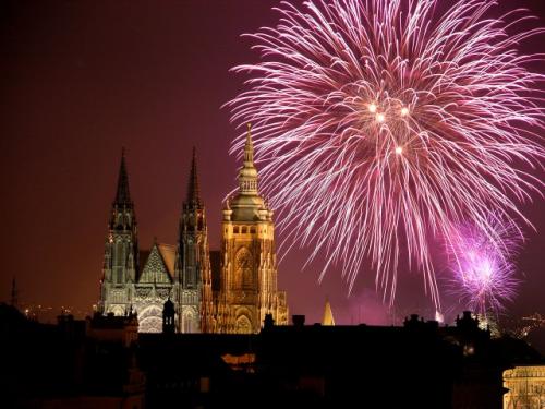 fireworks-prague.jpg
