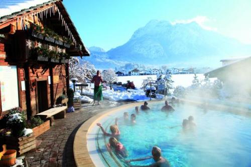 Sauna_Aussenbecken_5.jpg