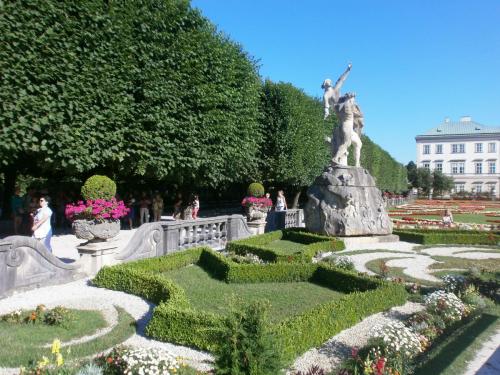 заль мир утро4.jpg